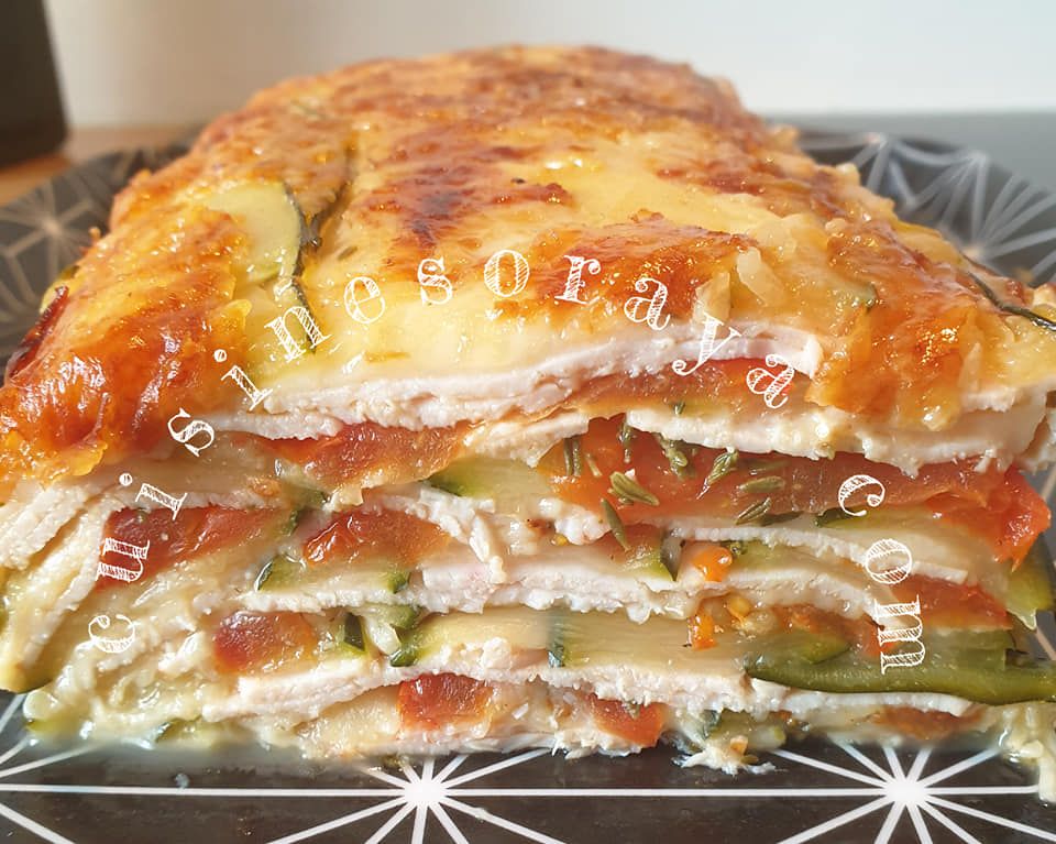 Courgettes en lasagnes à la tomate mozzarella et au poulet