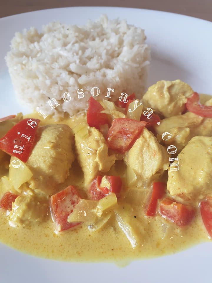 Servi avec le riz de chou fleur