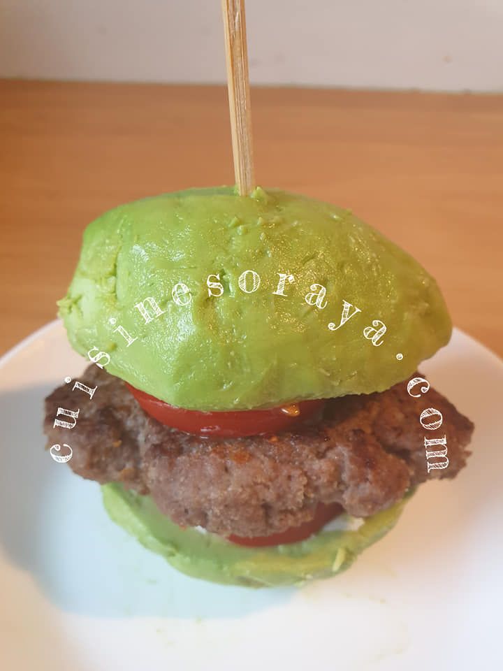 Burger avocat à la viande