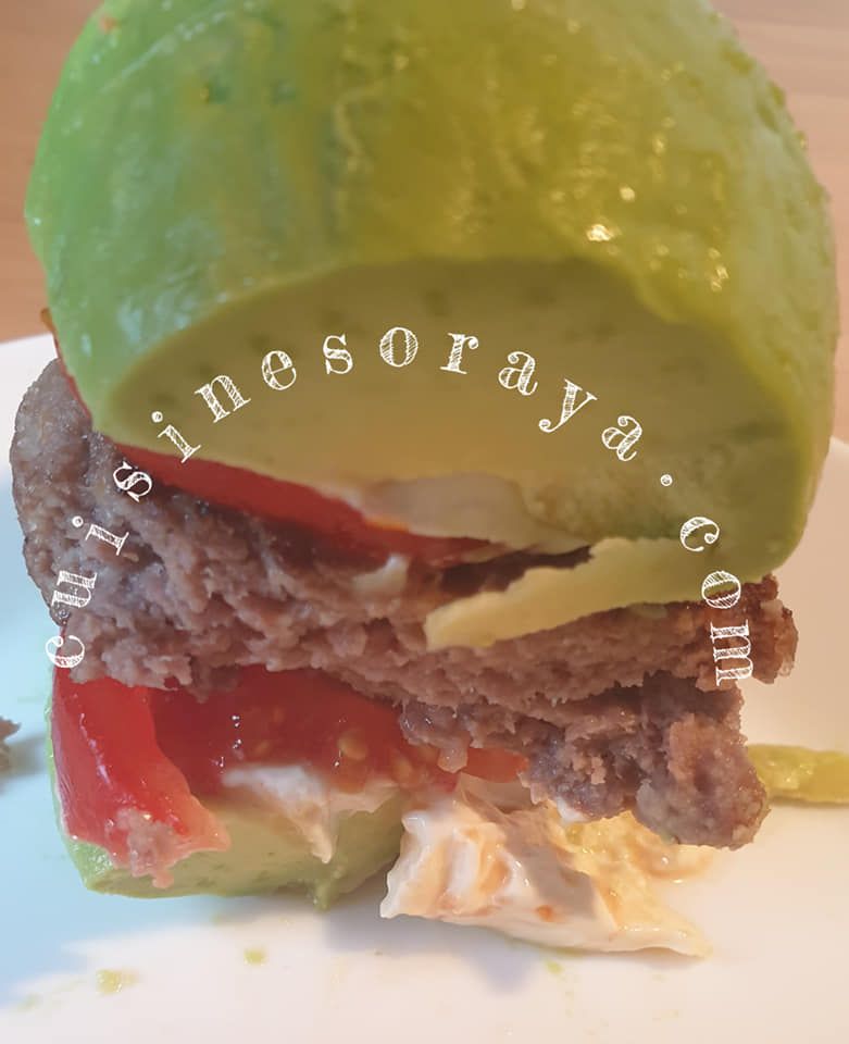 Burger avocat à la viande
