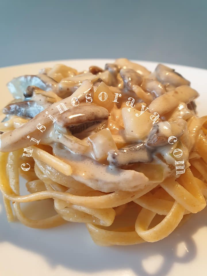 Linguini all'Alfredo aux champignons