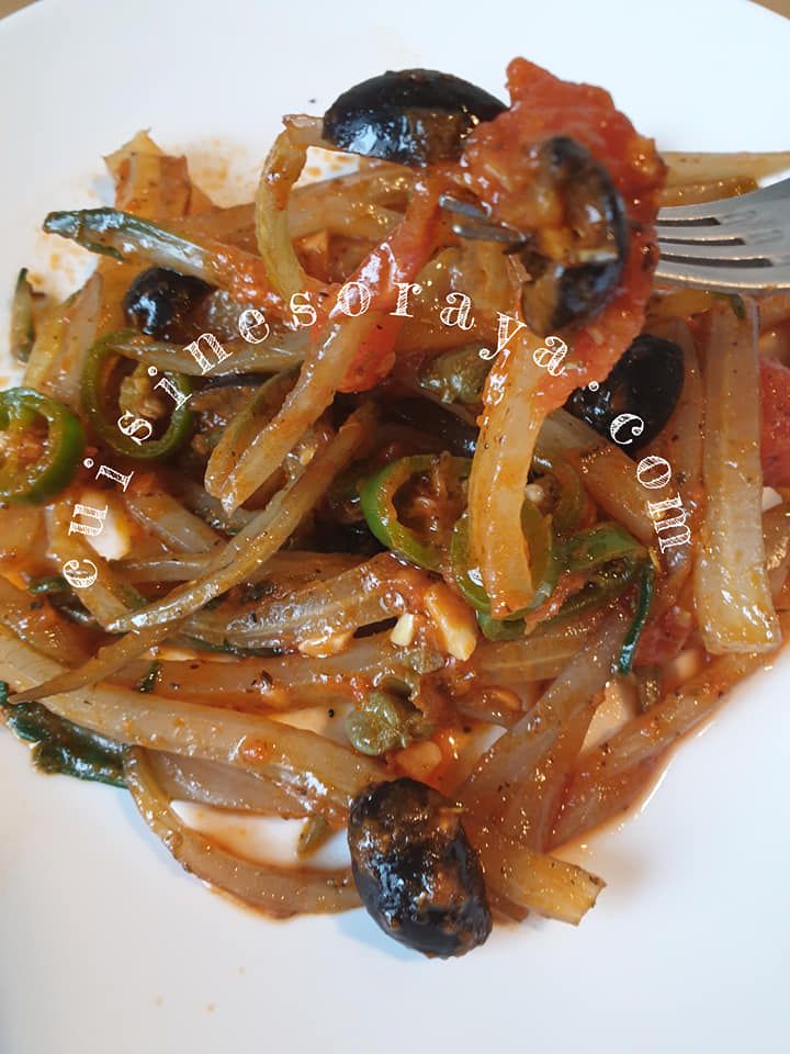 Spaghettis de côte blettes à l'italienne