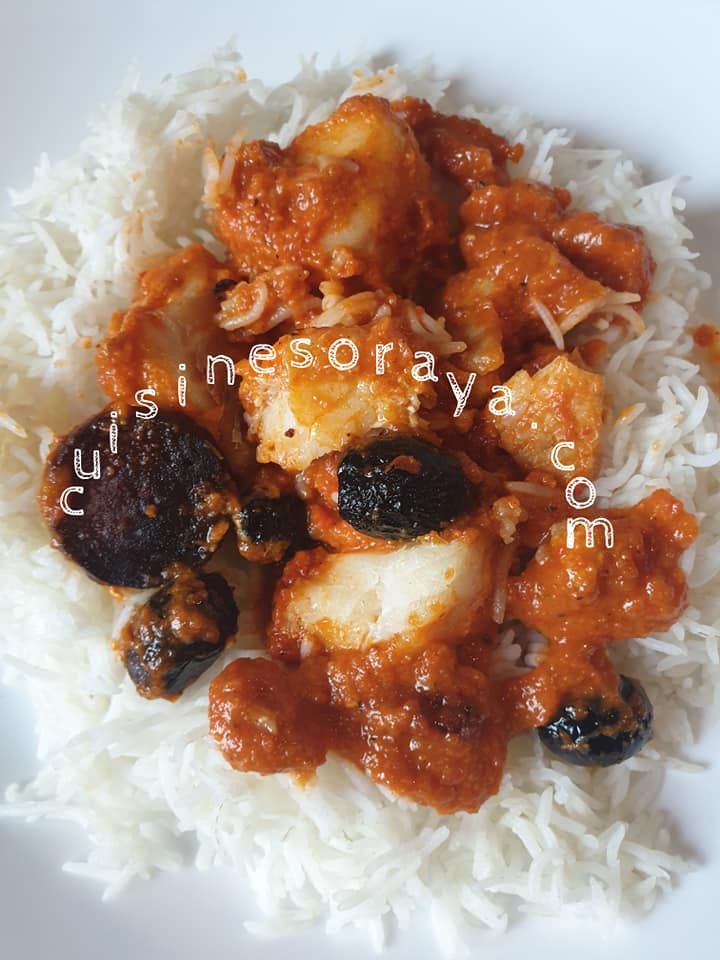 Cabillaud au coulis de poivron rouge à la tomate et chorizo