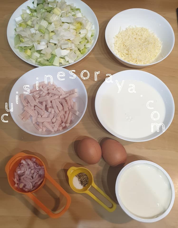 Quiche sans pâte aux poireaux, dinde et cancoillotte