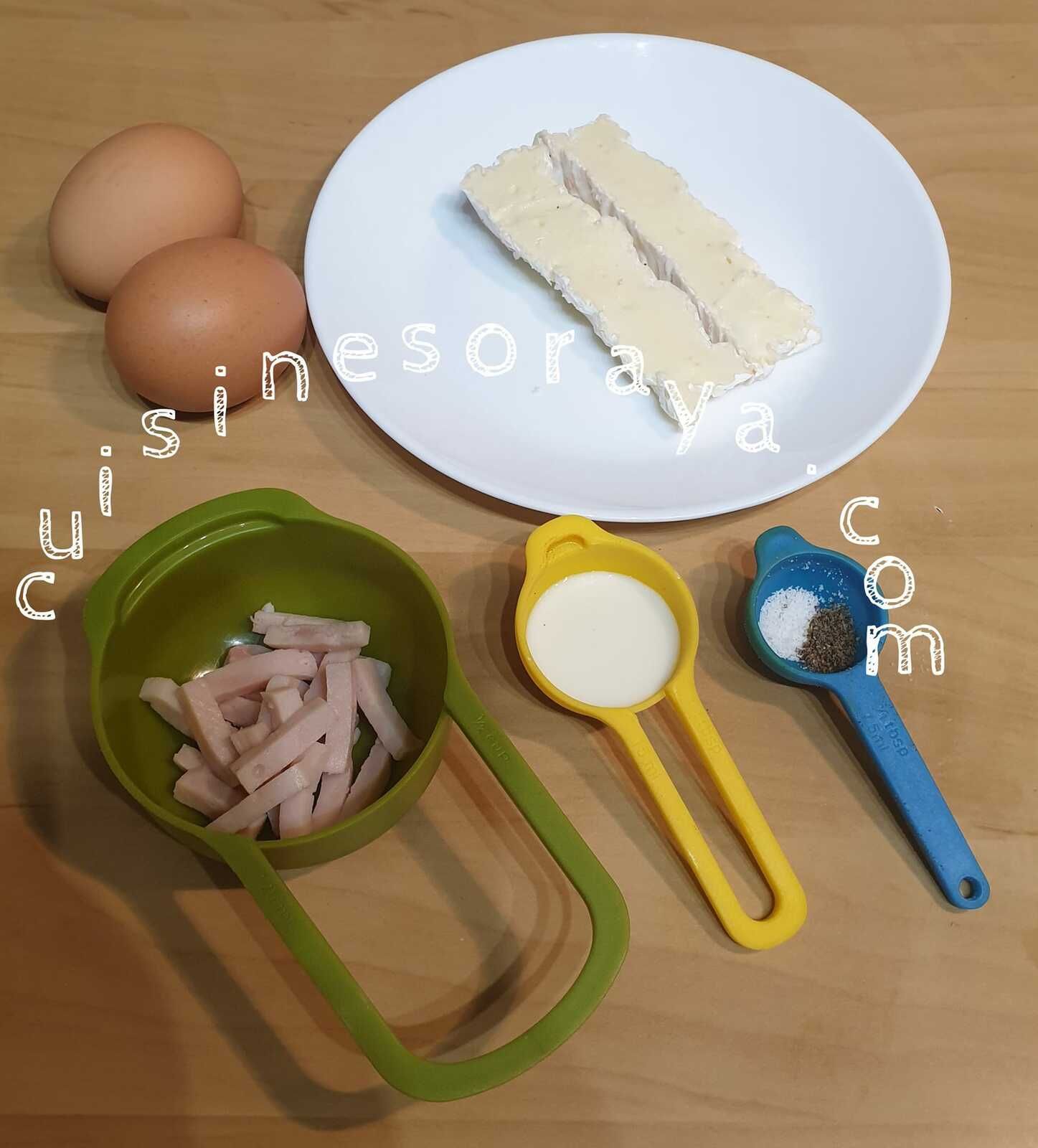 Oeuf cocotte au four camembert et dinde