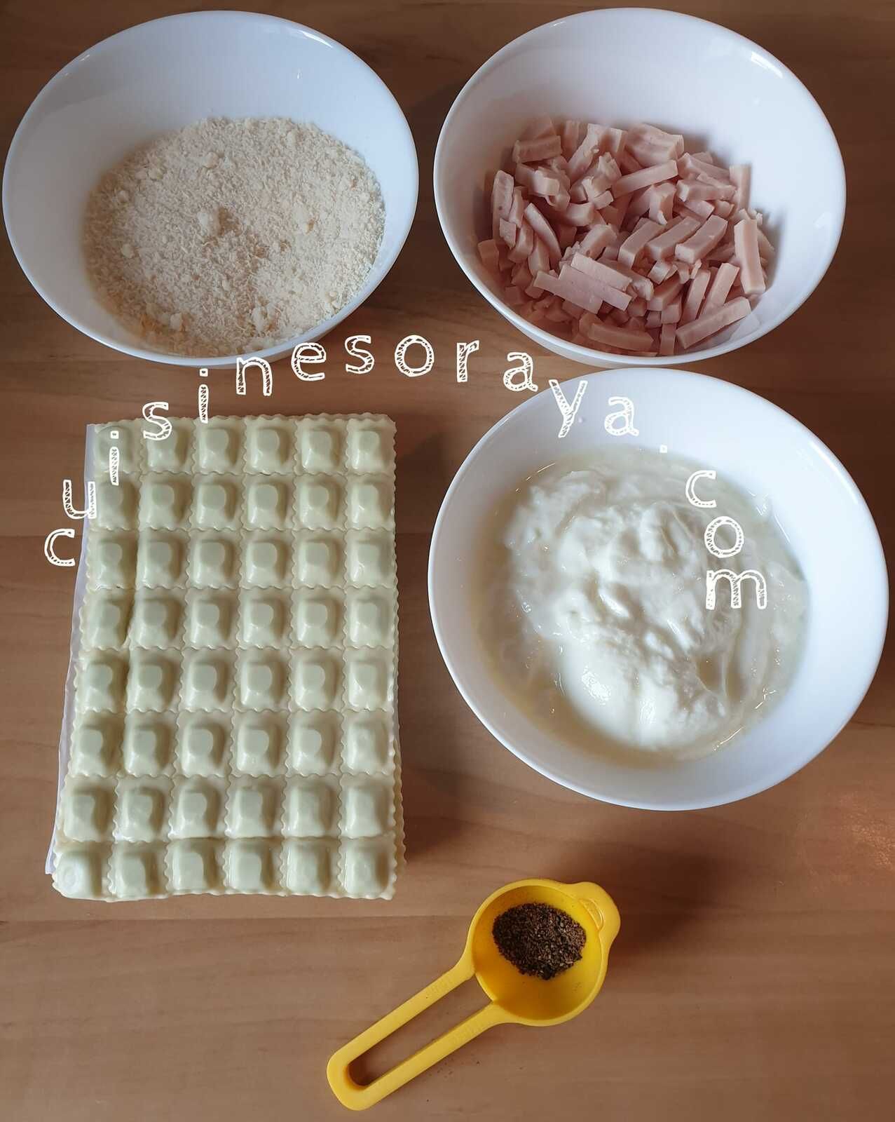 Gratin de ravioles au parmesan et à la dinde