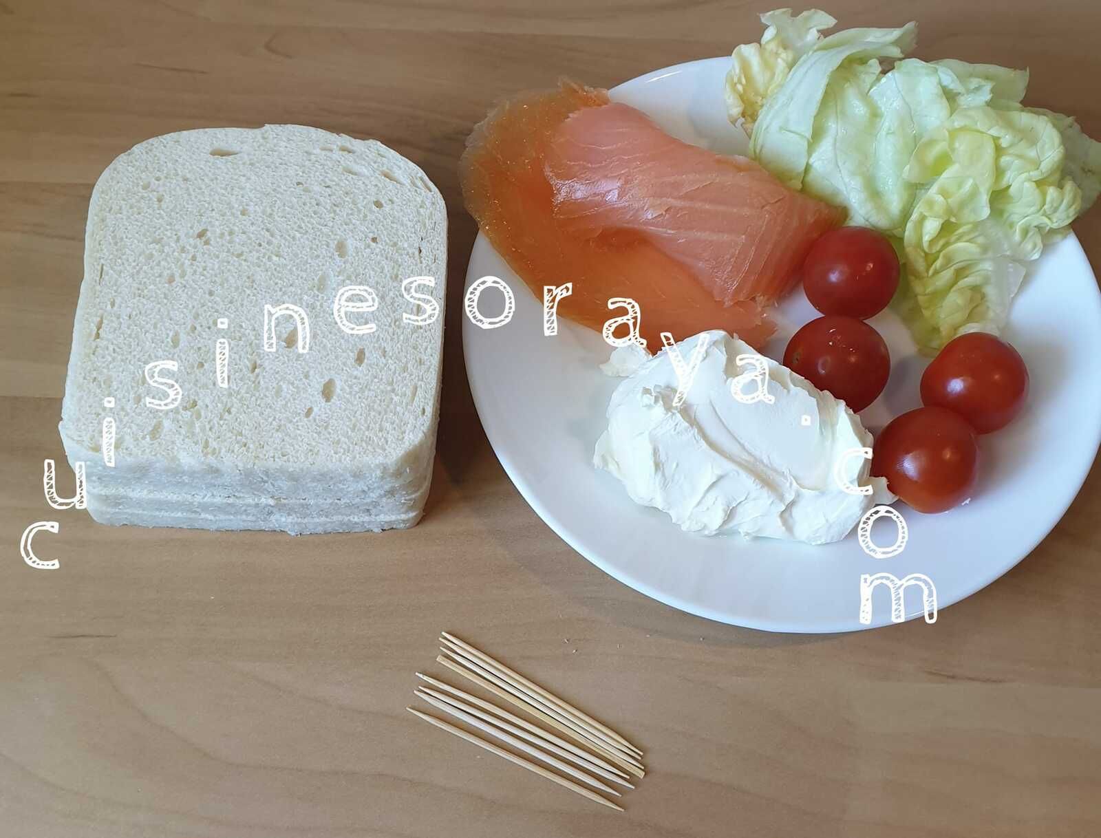 Toast grillé au saumon fumé au four