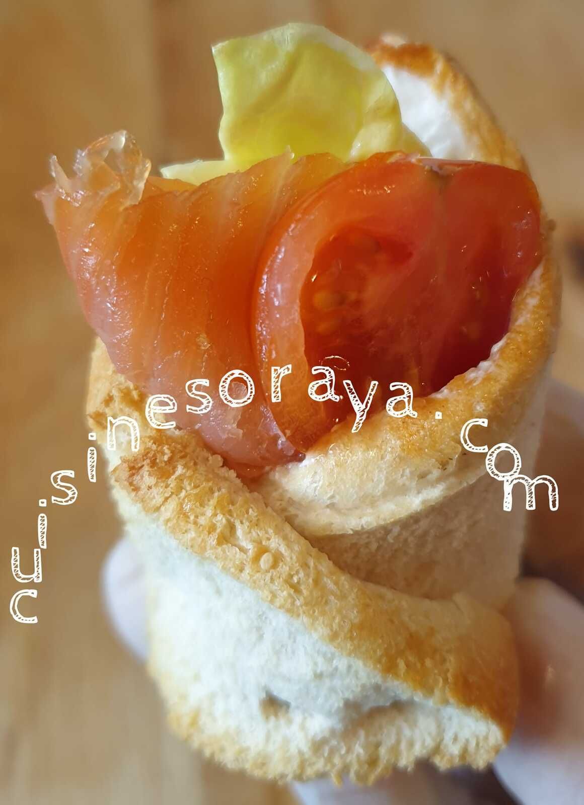 Toast grillé au saumon fumé au four
