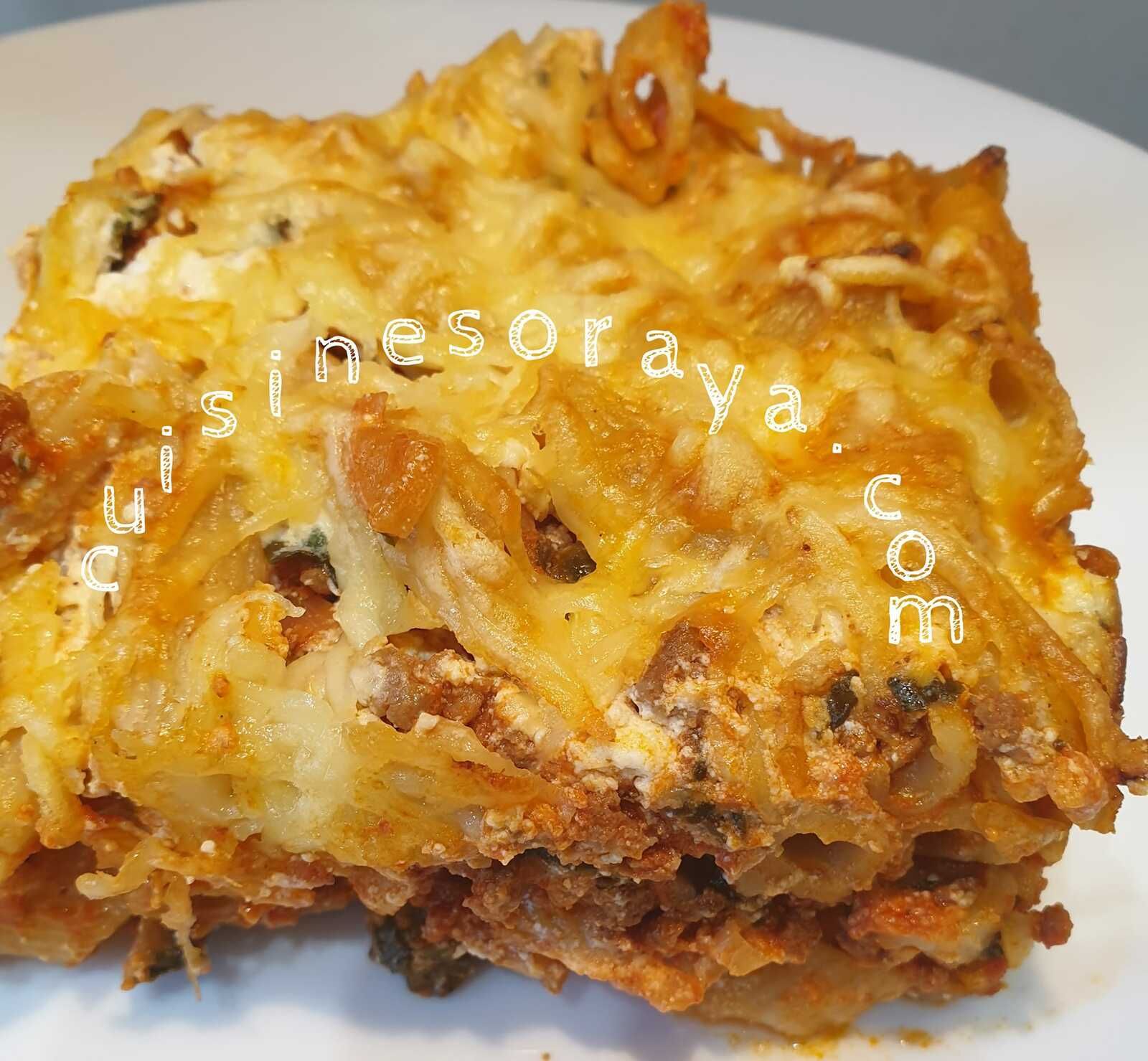 Gratin de pâte, viande, épinards à la crème ricotta