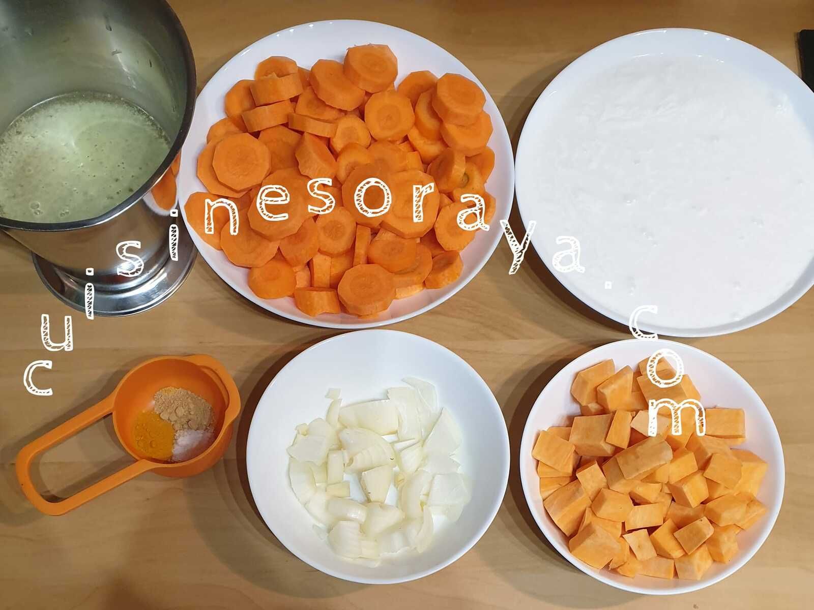 Velouté de patate douce et carotte au lait de coco