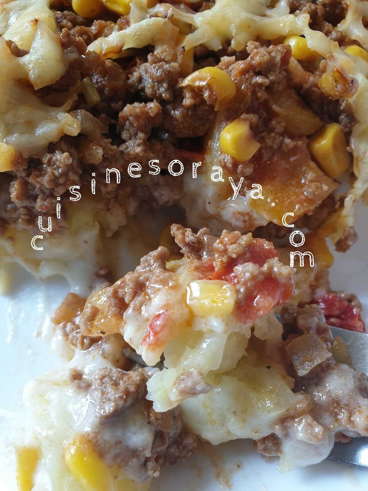 Gratin de pomme de terre, viande à la mexicaine