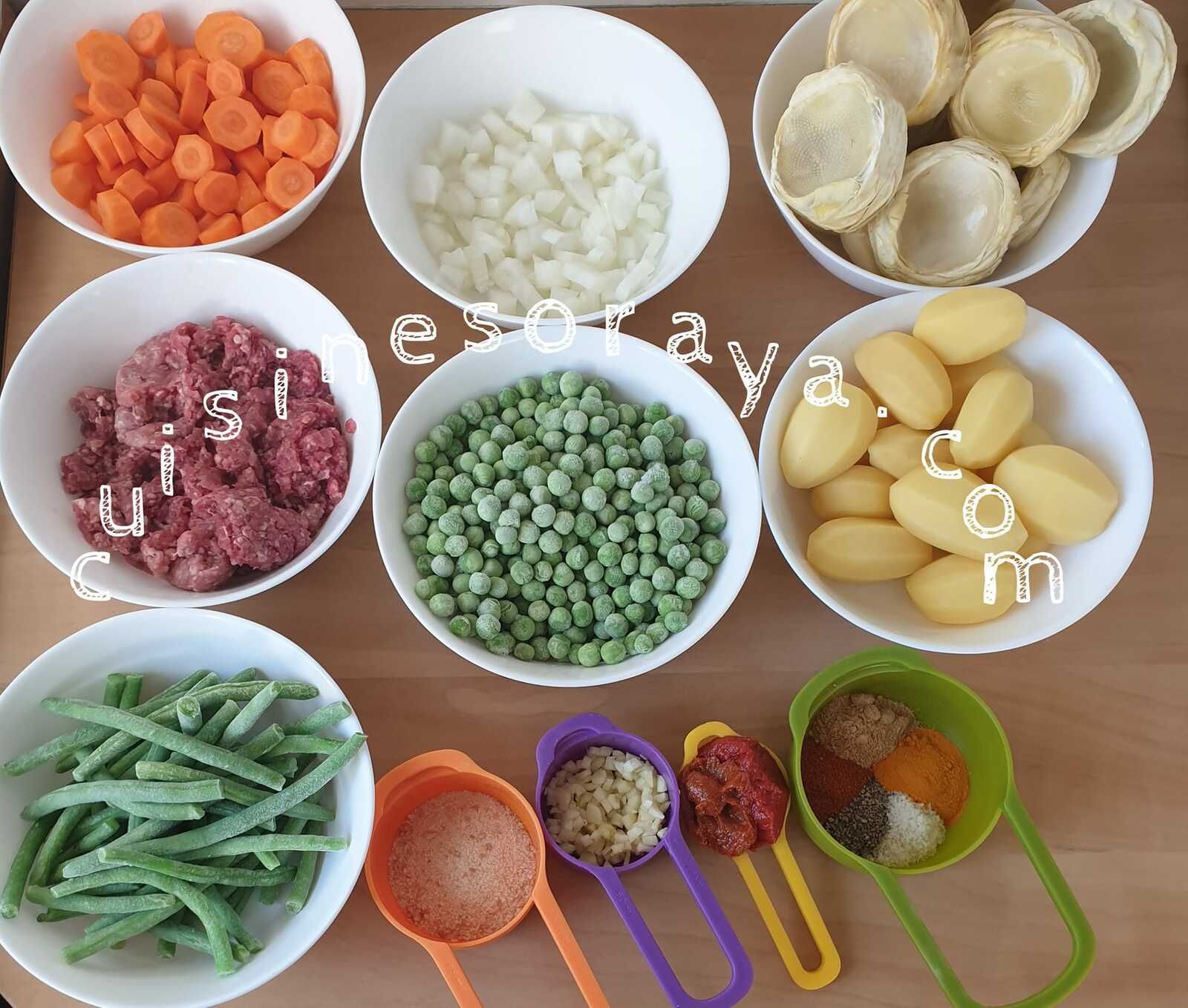 Tajine fond d'artichaut, kefta et printanière de légumes