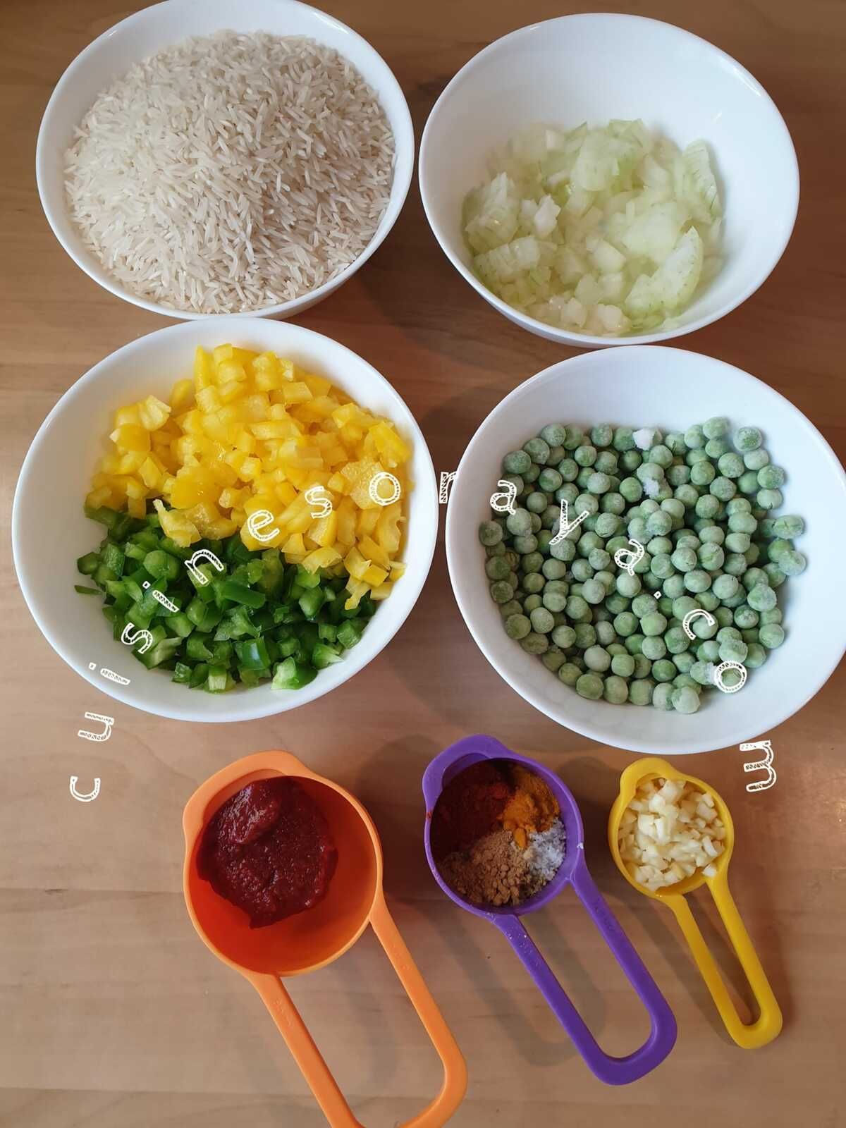 Riz aux légumes et boulettes de kefta sauce tomate