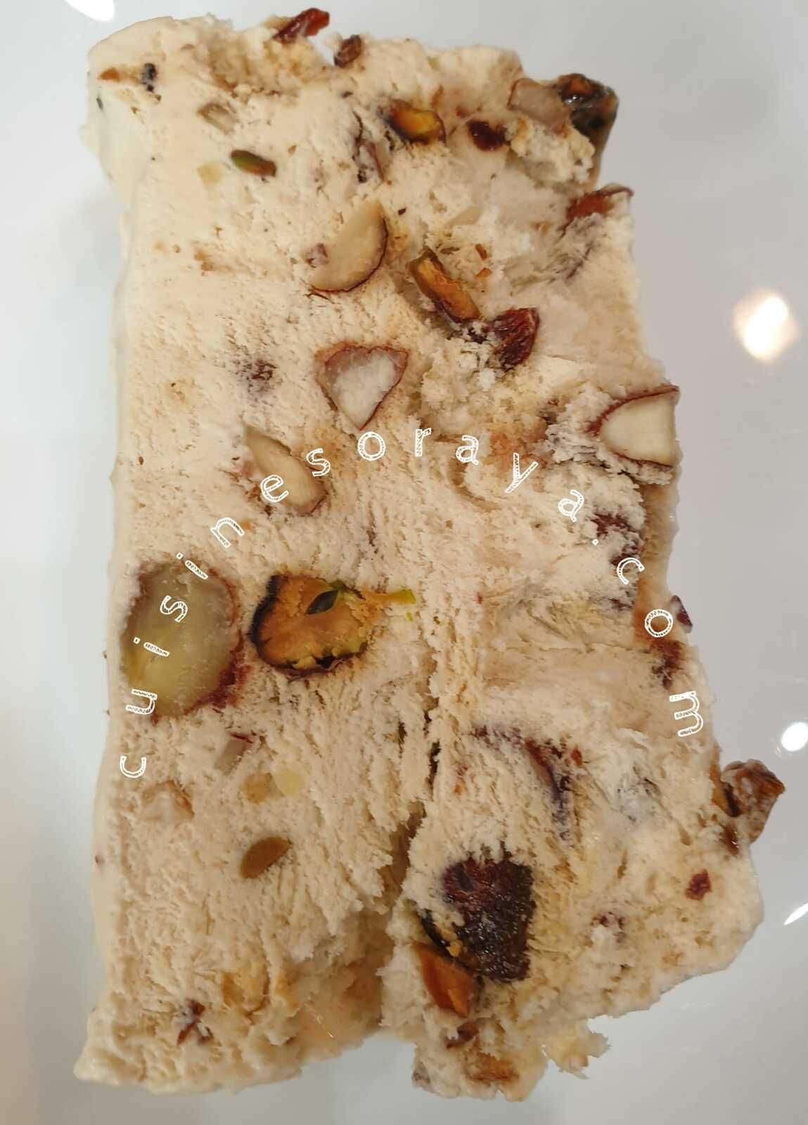 208kcal pour la part sur la photo de 70g avec le sucre de bouleau