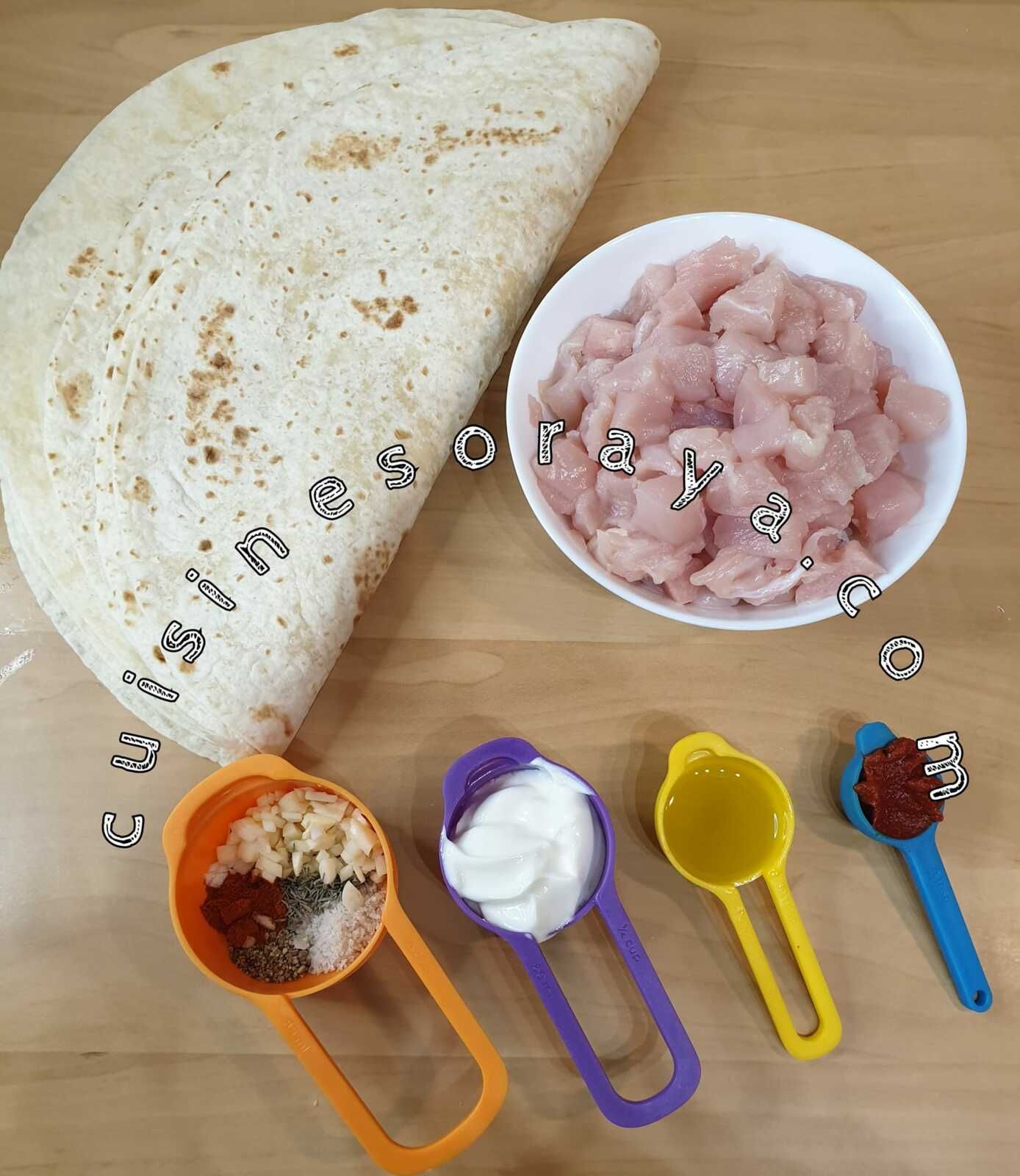 Wrap poulet grillé et crudités sauce au fromage blanc