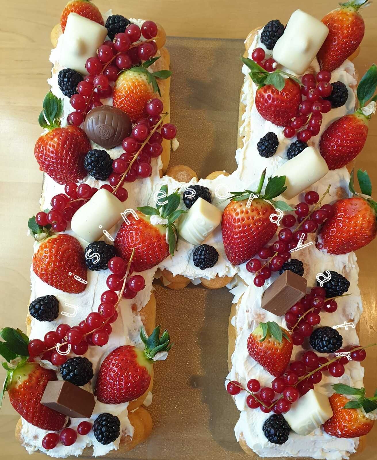Number ou letter cake express avec des biscuits à la cuillère