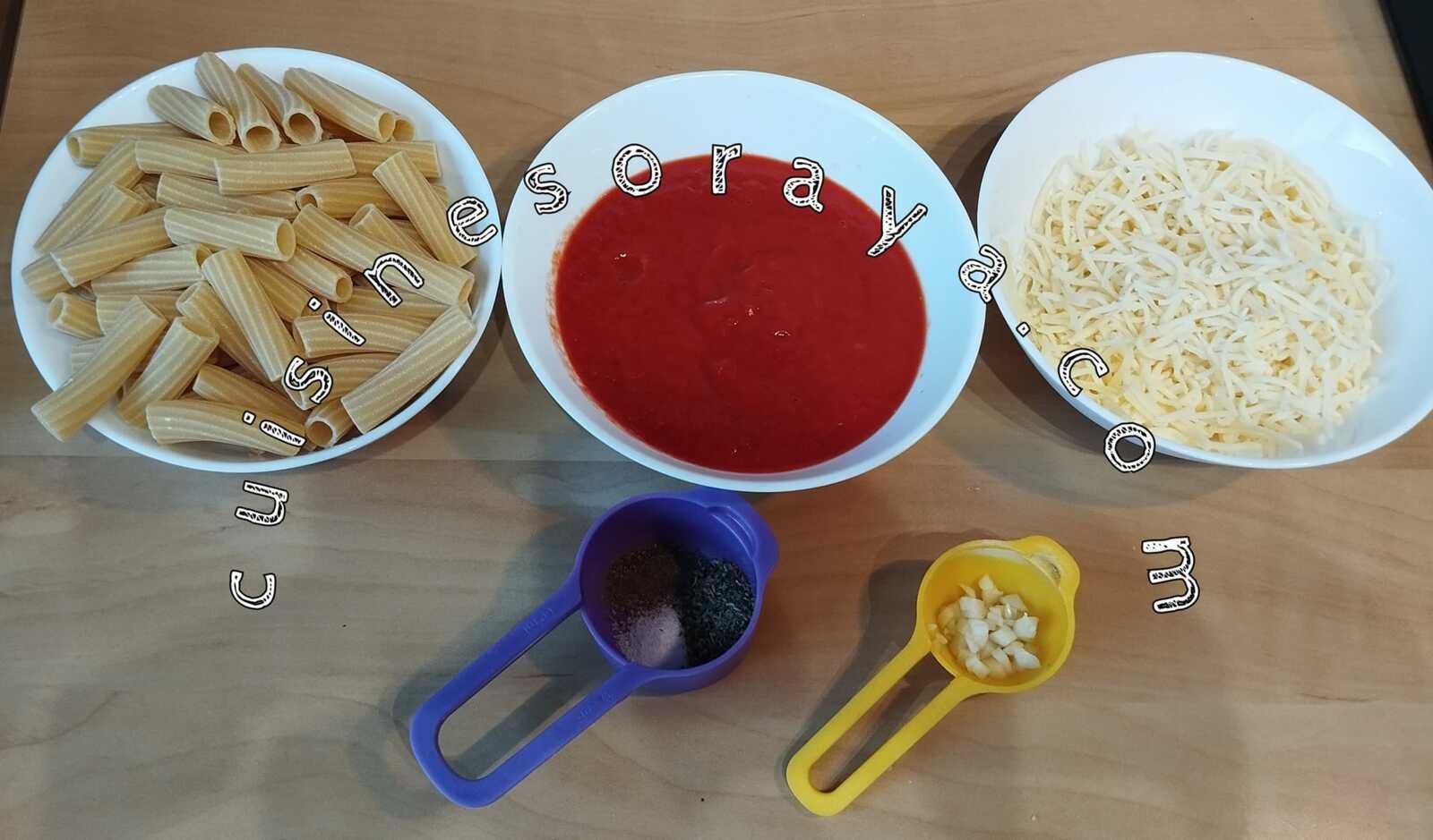 Brochettes de pâtes penne façon pizza