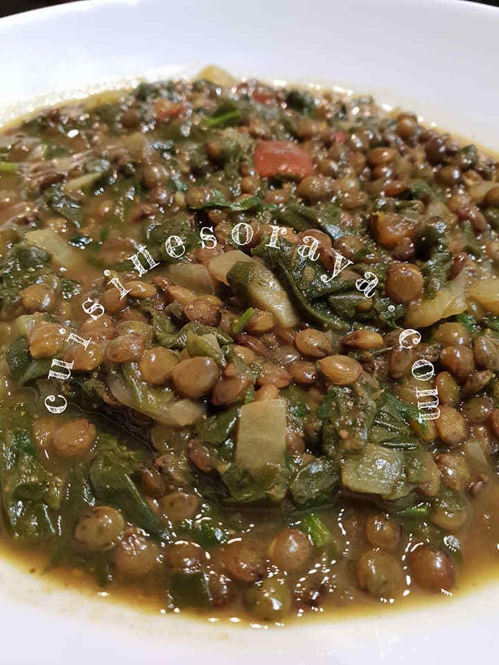 Curry de lentilles vertes aux épinards