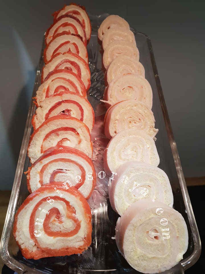 Rouleaux de saumon ou au poulet.