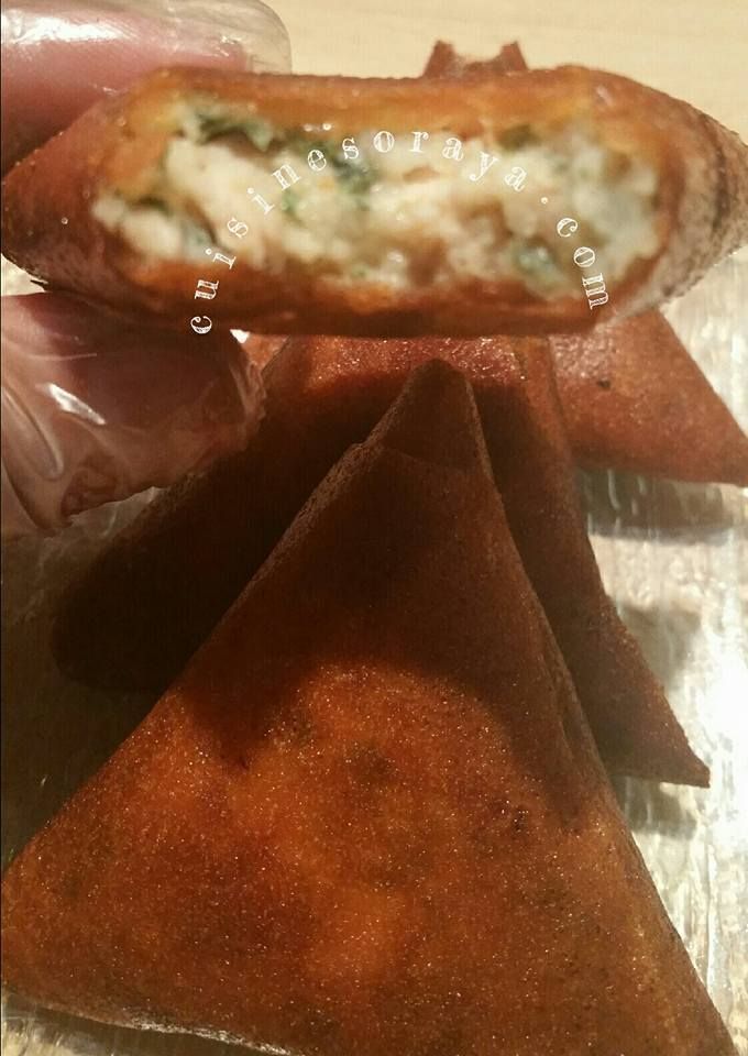 Brick poulet avec sa feuille de brick légèrement piquante