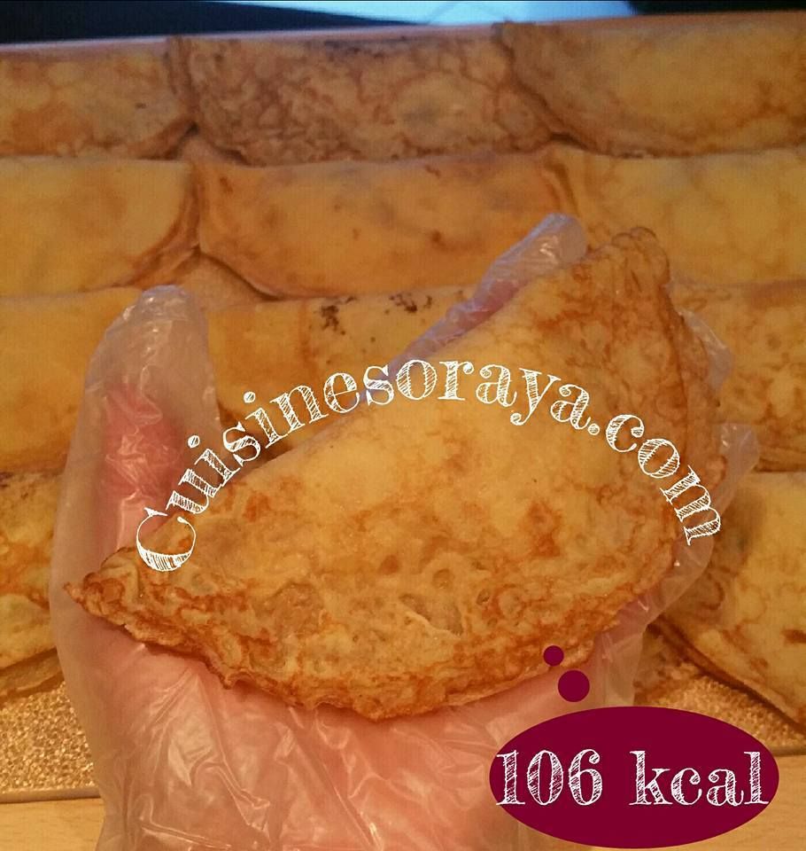 Avantage pour cette recette : Inutile de mettre du sel dans vos crêpes, la farce sera salées. Si il vous reste des crêpes pas de panique elle se mange également sucrées avec de la confiture, sucre, pâte à tartiner ... Inutile également de mettre une matiére grasse dans la poêle à chaque crêpes. "En tout cas chez moi , ces crêpes font jamais long feu!"