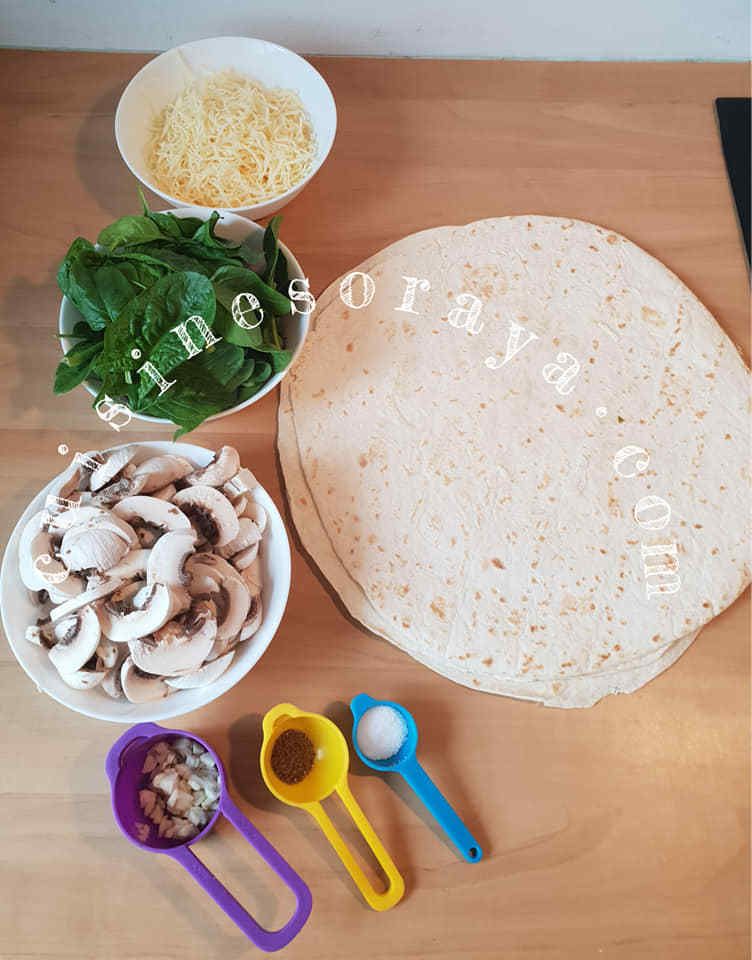 Galette aux épinards, champignons et fromage