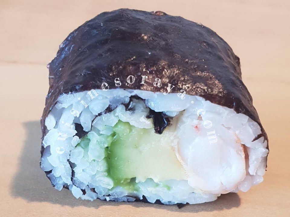 Sushi simple ou enrobé de fromage - Makis avec ou sans algue - california roll