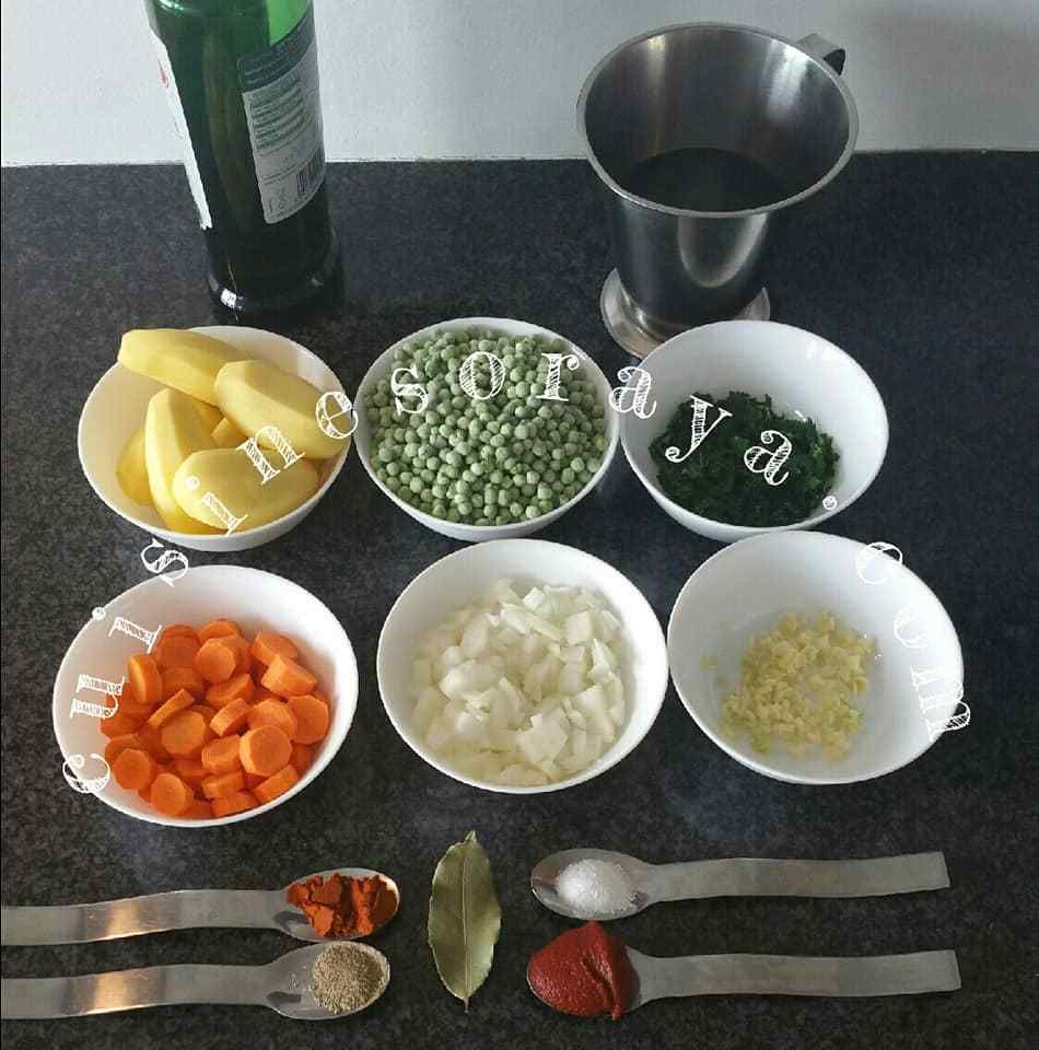 Mijoté de petits-pois- carottes - pommes de terre aux oeufs pochés
