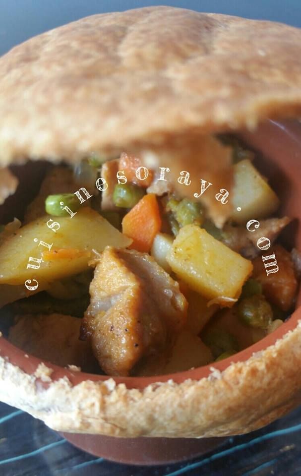 Etouffé de lègumes, viande et sa pâte feuilletée