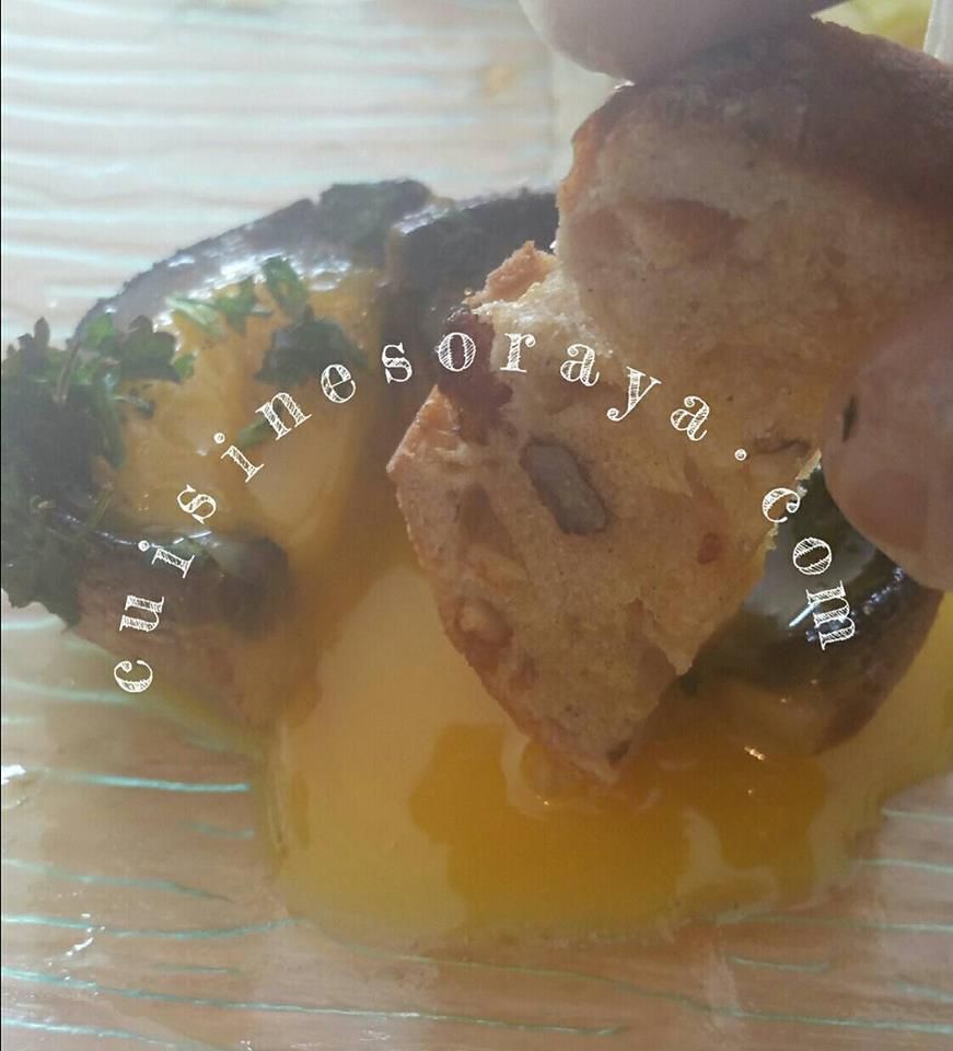 Champignon farci à l'oeuf