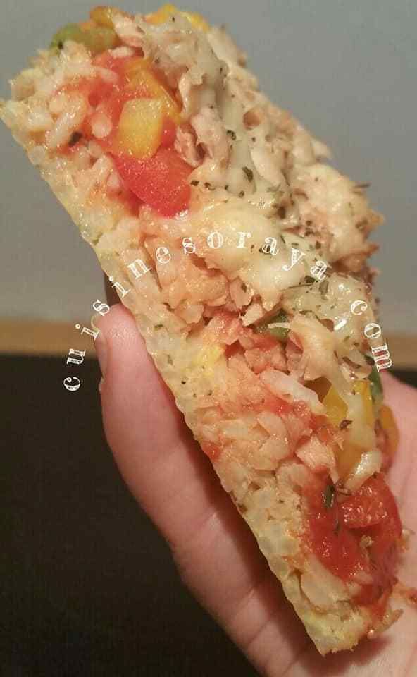 Pizza riz aux légumes et thon