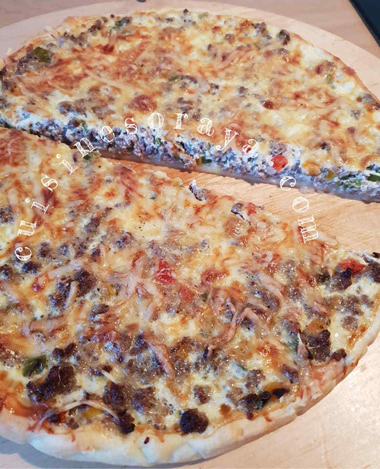 Quiche à la viande et aux trois poivrons
